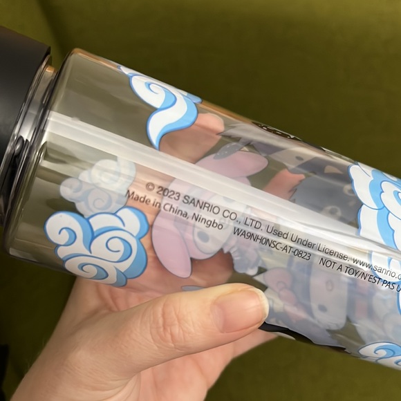 Sanrio Water Bottles NWT NWOT - Picture 6 of 16